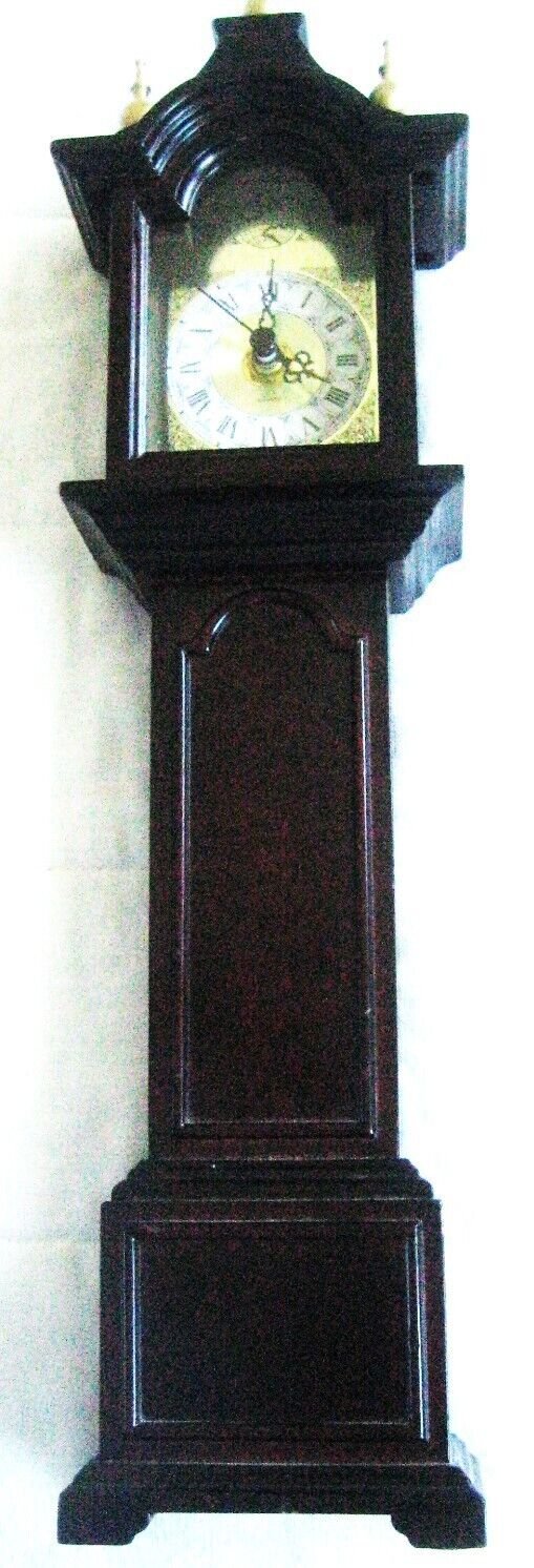Bombay Miniature Grandfather Clock Mahogany | Desk Clock | Roman Numeral Face
