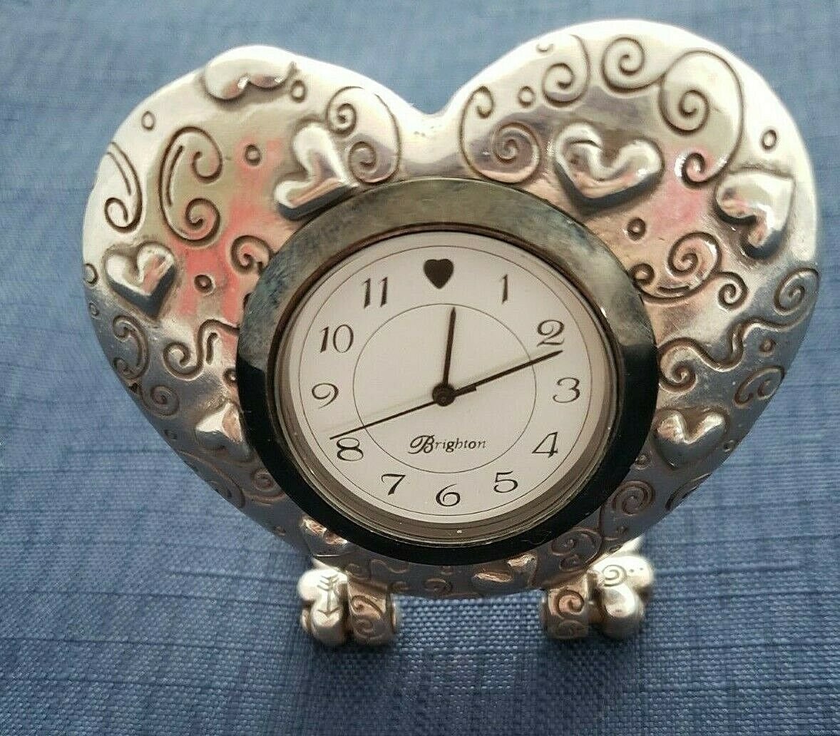 BRIGHTON HEART SHAPED TABLETOP DESK TRAVEL CLOCK NEW BATTERY