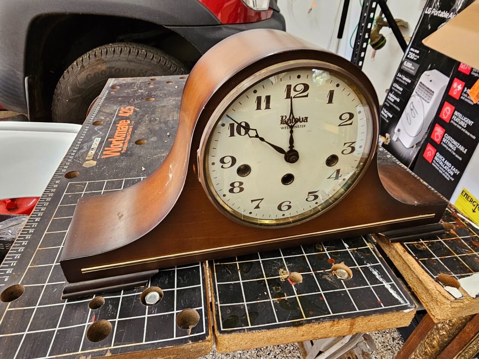 Bulova Westminster Mantle Clock Measuring 16.5" wide- works