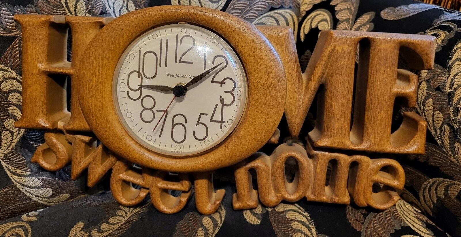 Burwood Products 1978 Home Sweet Home Wall Clock Tested Works 3D Brown