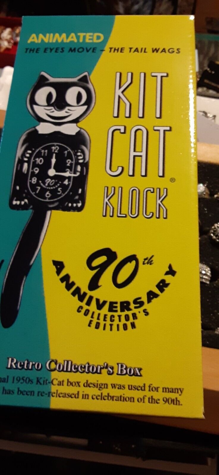 Classic KIT KAT CLOCK -Full Size - 15.5"- MADE IN THE USA 90 TH ANNIV. BLACK