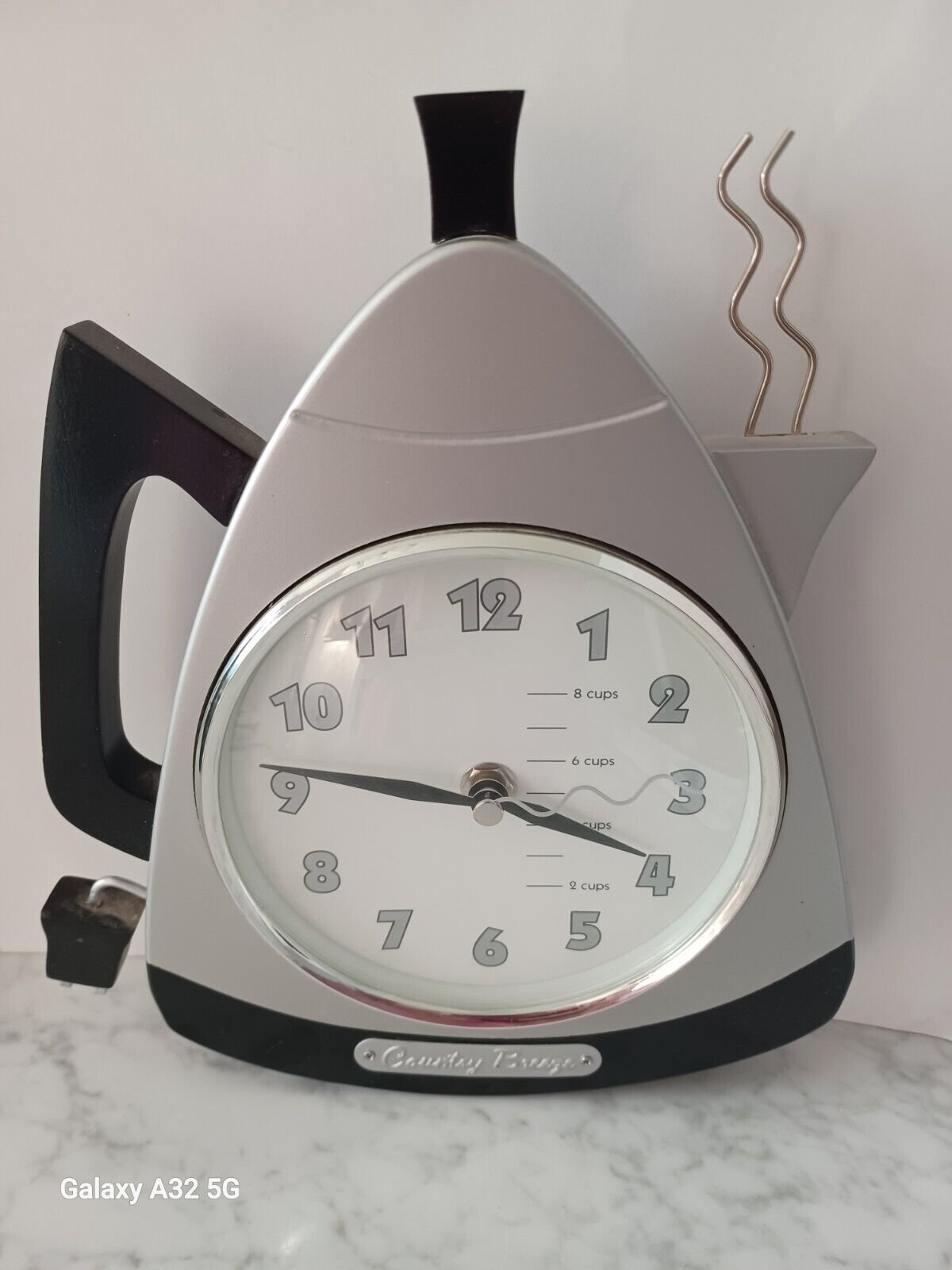 Country Breeze Quartz Retro Style Coffee Pot Wall Clock Display