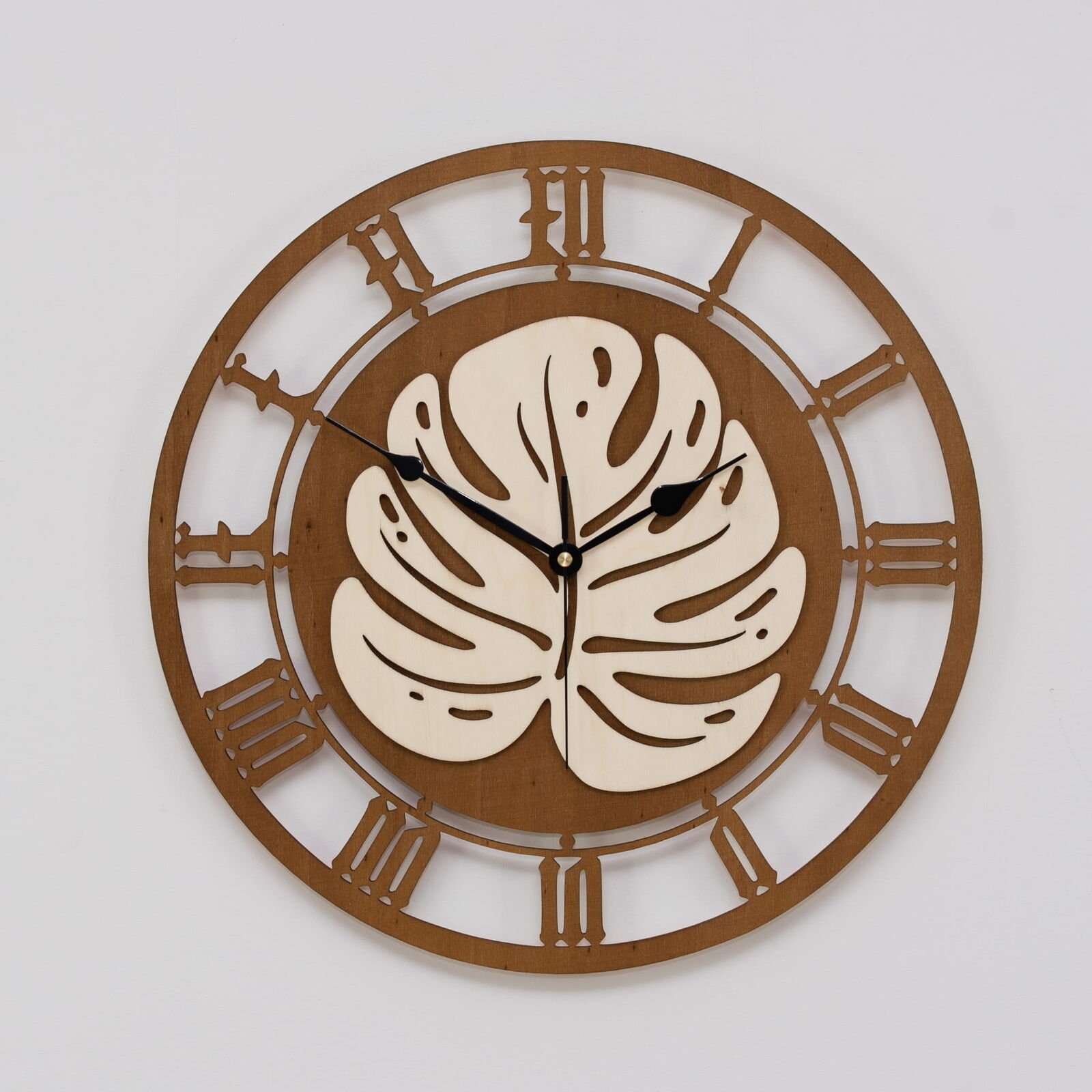 DECORATIVE TROPICAL CLOCK, MONSTER, STAIN