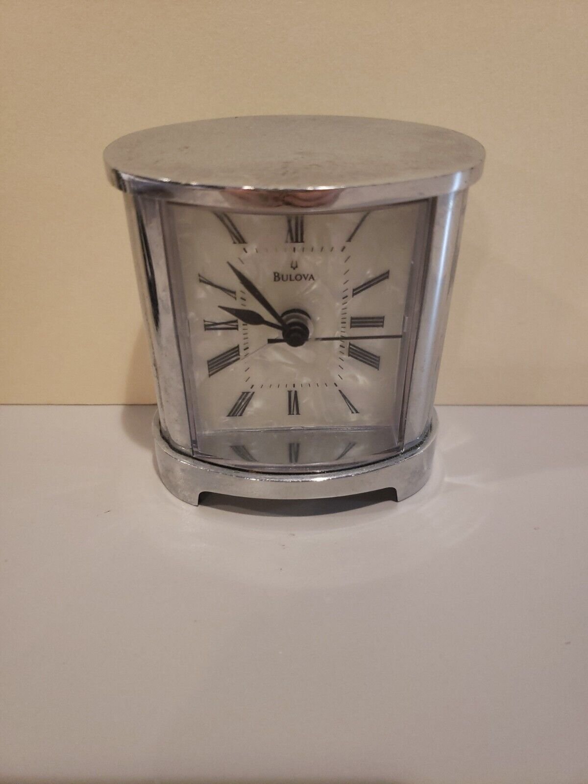 Desk Clock Bulova, Pearl Face, Metal Housing, Roman Numerals, 3” Tall, Working