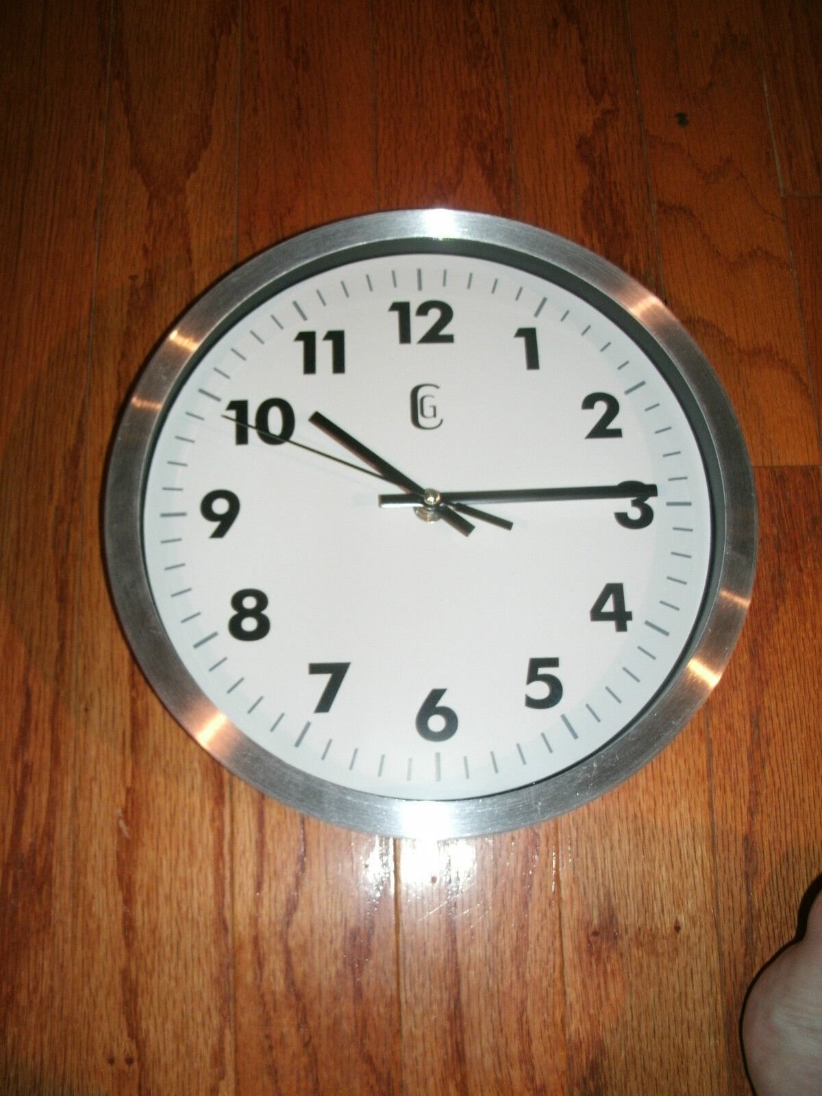 GENEVA CLOCK CO WALL CLOCK - New - 10" with Aluminum Sides