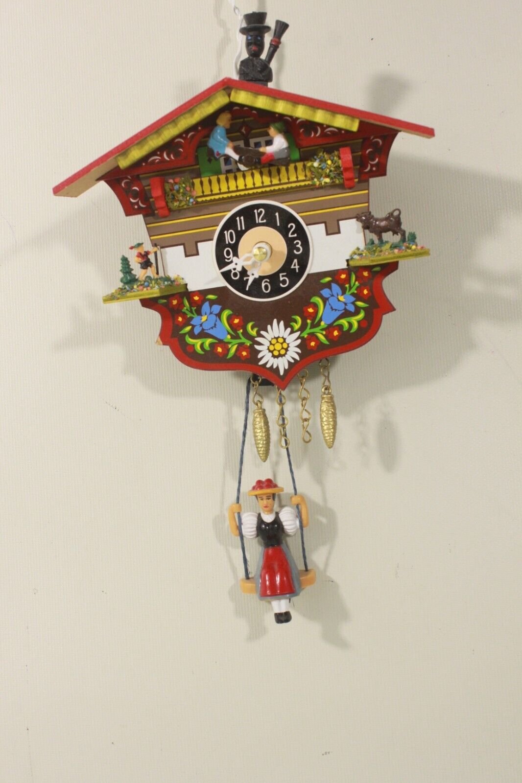 GERMAN MINIATURE CLOCK (battery) .(ref G 649)