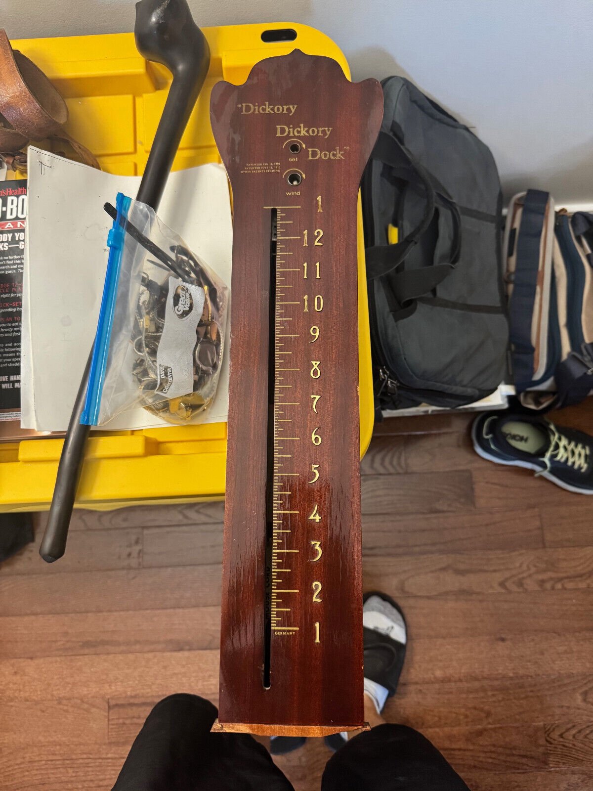 Hickory Dickory Dock Clock Mouse Wooden Wall Clock Mechanical Novelty With Key