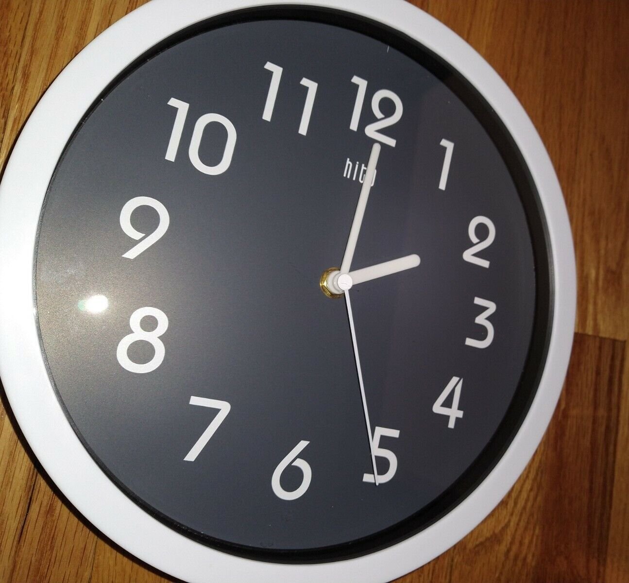 Hito Silent Wall Clock