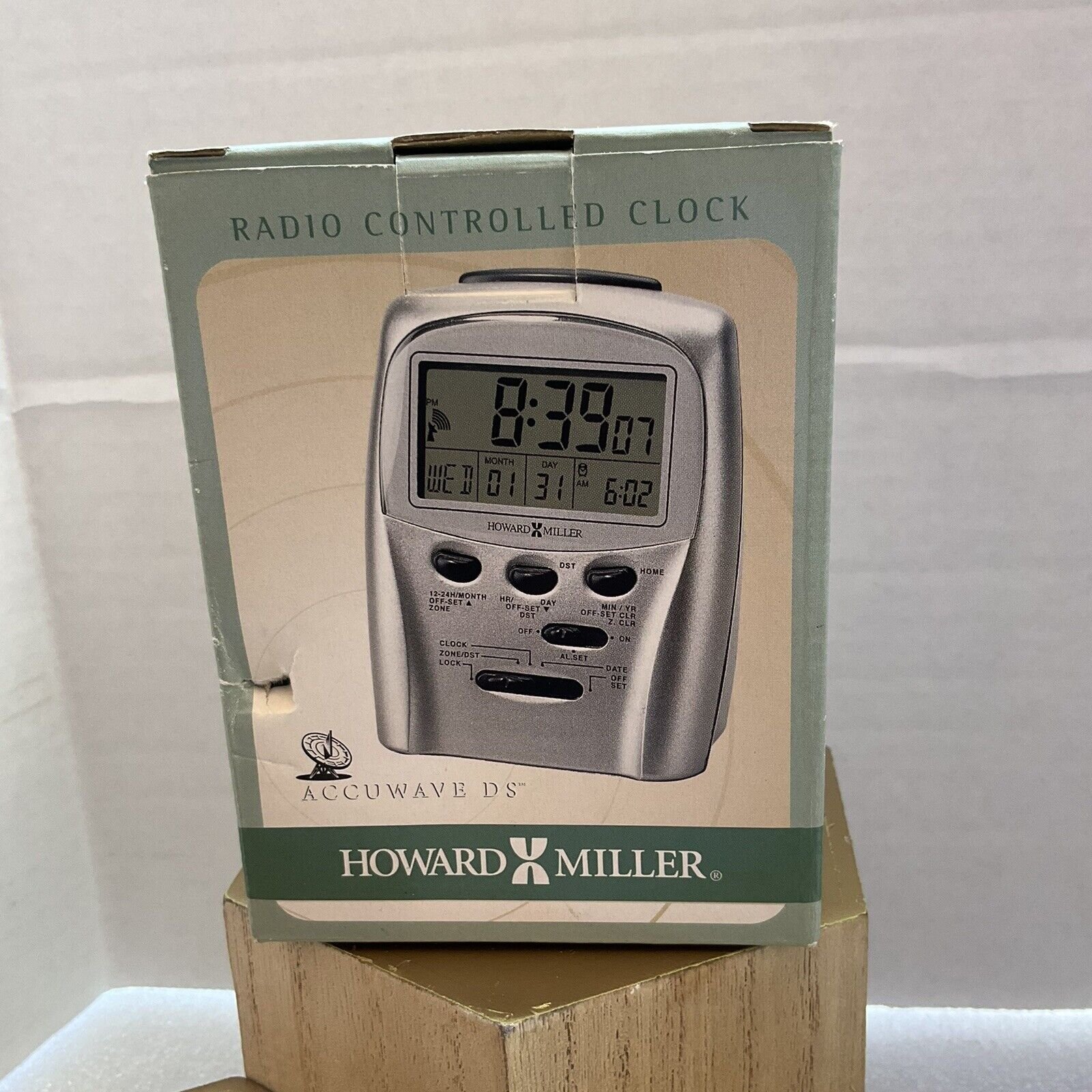 Howard Miller Accuwave DS Cesium Atomic Radio Controlled Digital Clock Rare