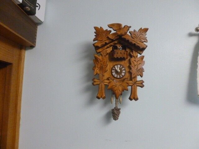 Kuckulino Black Forest Cuckoo Clock with quartz movement parts or repair.