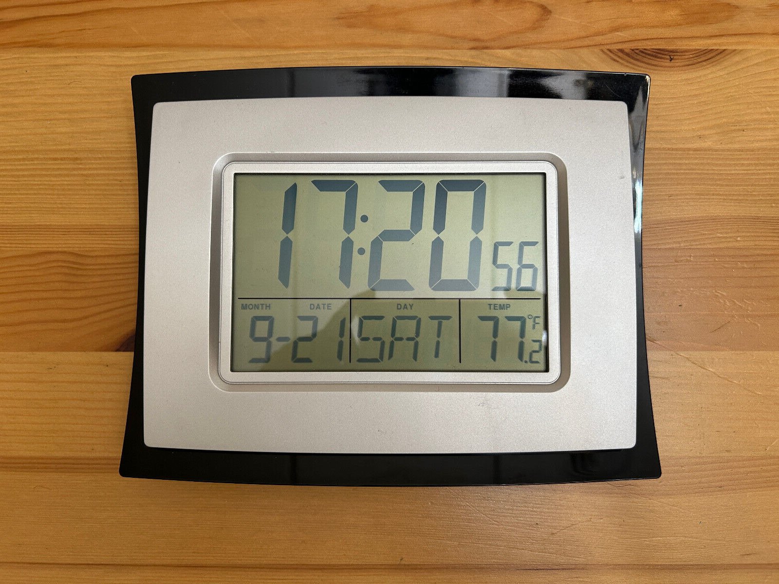 LaCrosse Technology WT-8002U Digital Clock - Silver Black