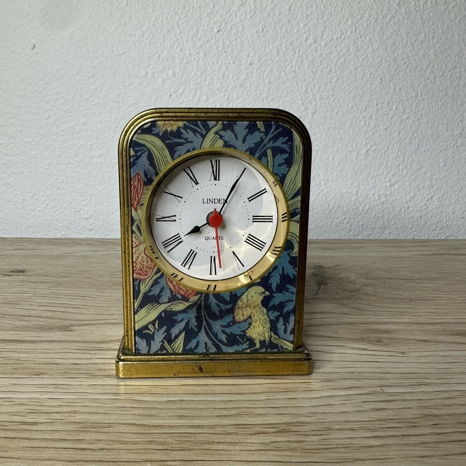 Linden Quartz Brass and Bird Floral Mini Table Shelf Desk Clock Tested Working