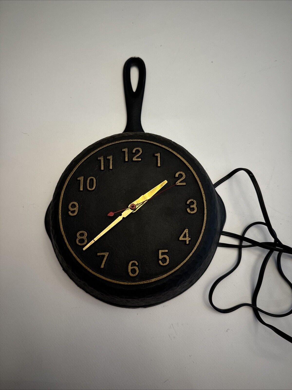 Lodge Cast Iron Skillet Clock 8”