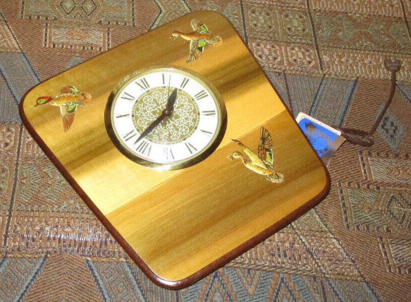 Mid Century Lanshire Duck Hunting Theme Trapezoid Electric Wall Clock NOS