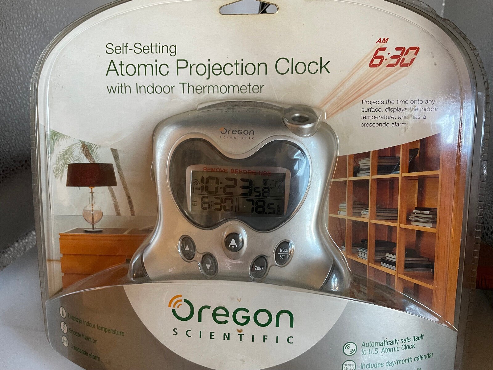 new self setting atomic projection clock digital Oregon scientific
