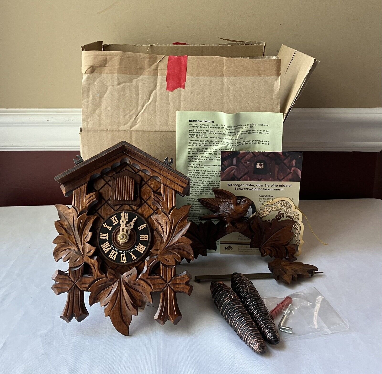 Original Black Forest Hones-Uhren Cuckoo Clock, Germany, Still in Box
