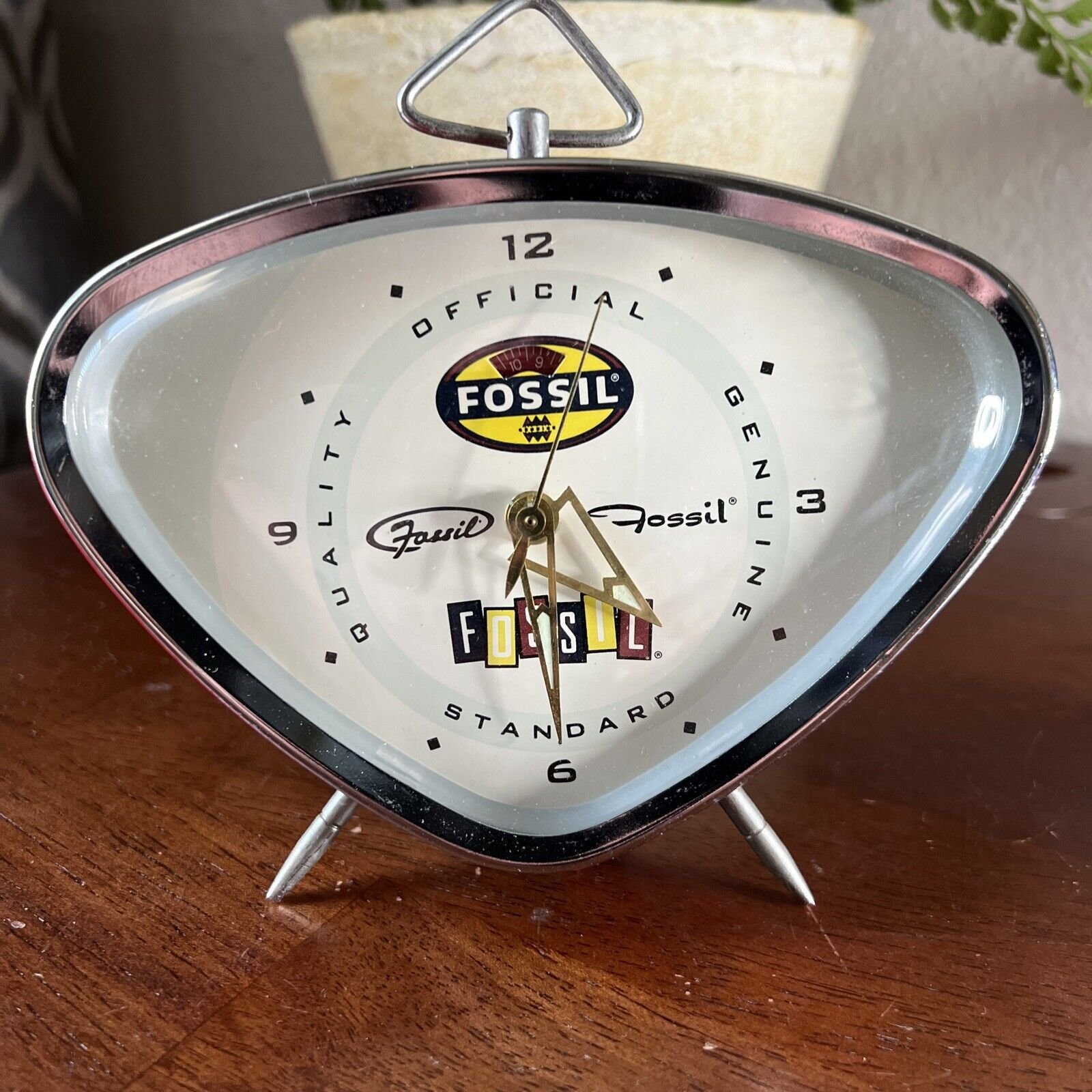 Red Retro Fossil Wind Up Alarm Clock Retro Style