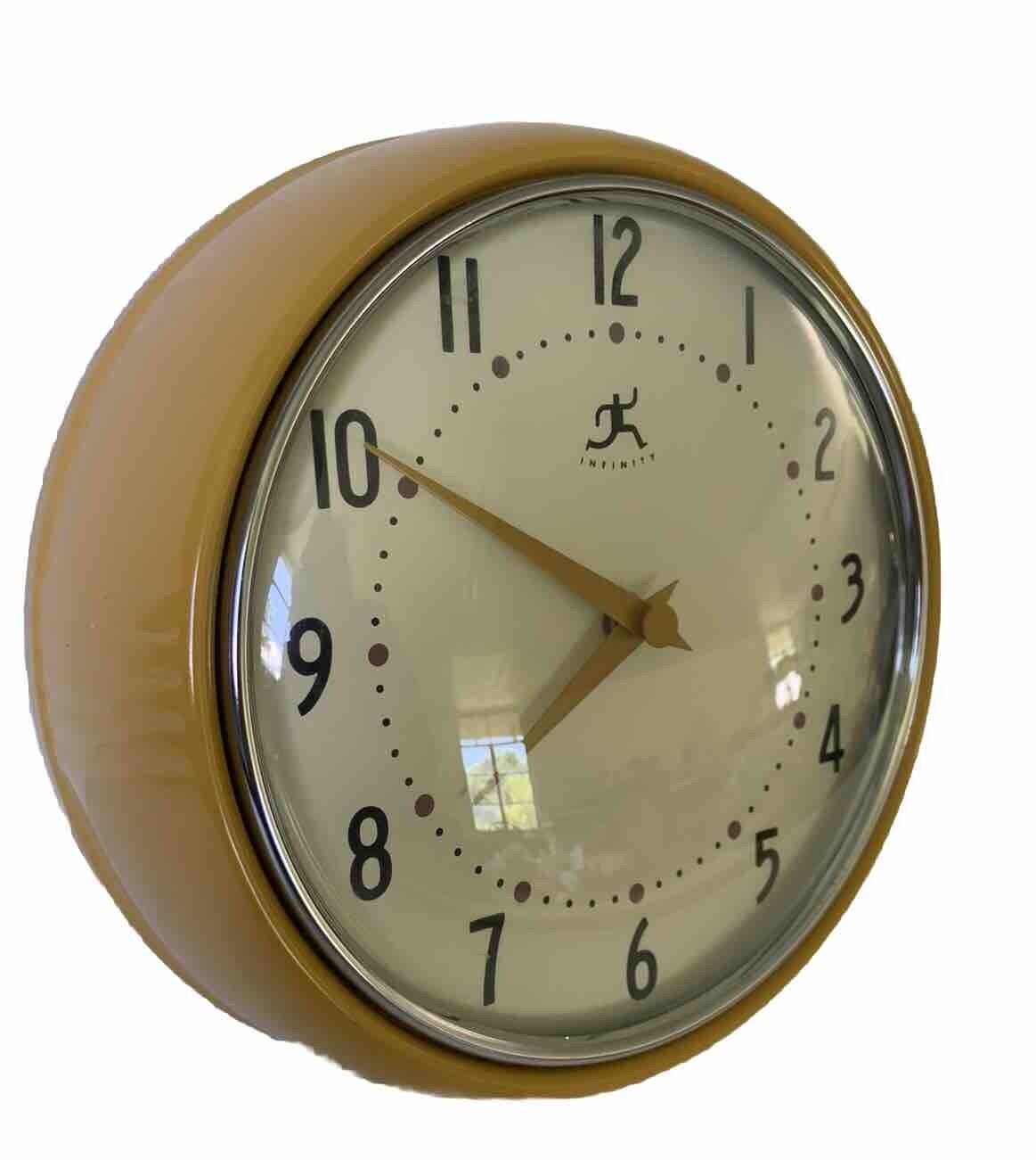 Retro Atomic Wall Clock Yellow Metal Quartz Movement Chrome Trim Infinity