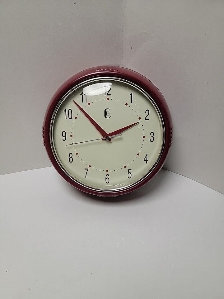 Retro Diner Style Marroon Red Wall Clock Plastic Round Circle Second Hand GENEVA