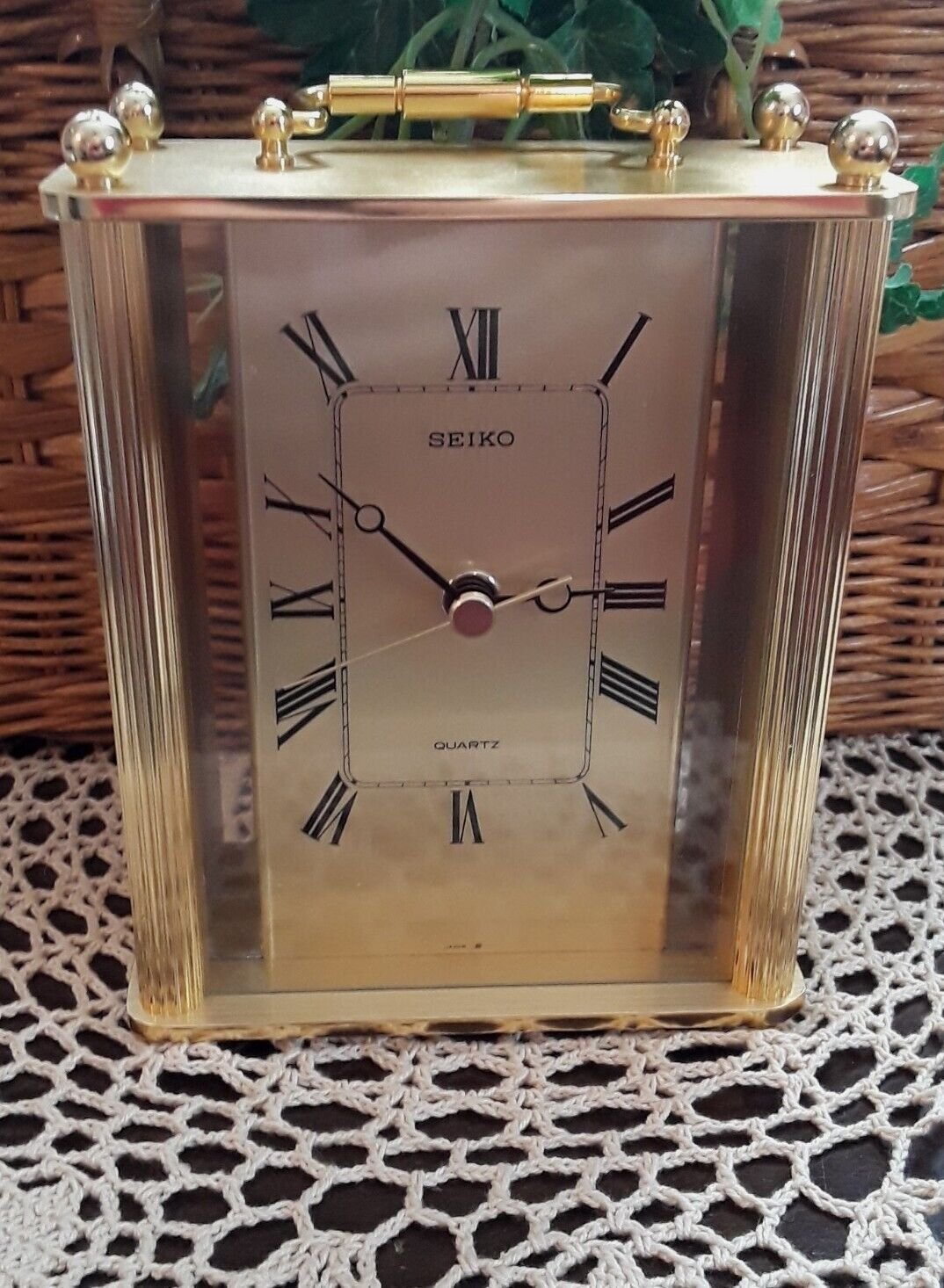 Seiko #QQZ164G Carriage Style Desk Mantle Clock Vintage Brass Gold Tone Quartz