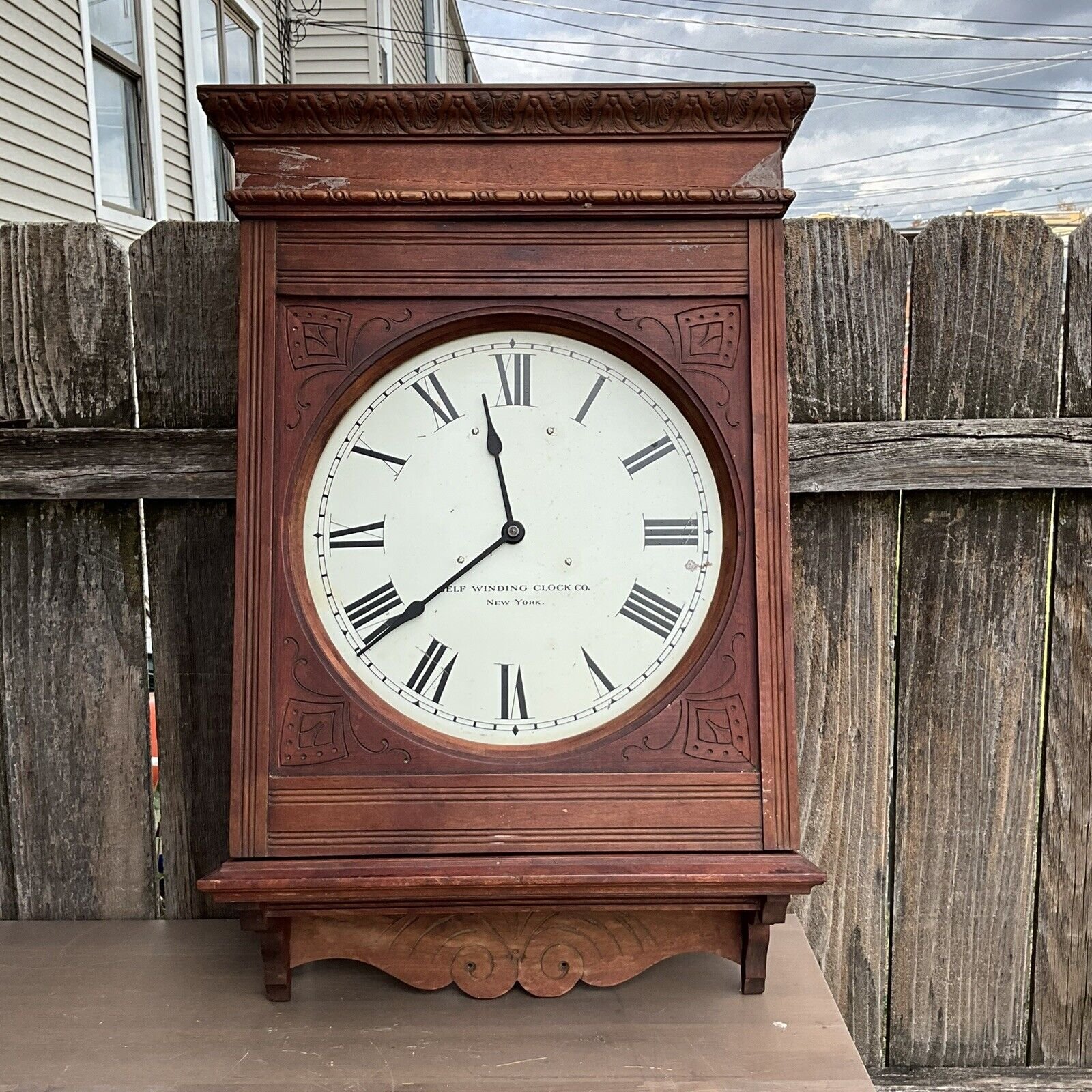 self winding clock co. new york , large gallery wall clock , battery electric