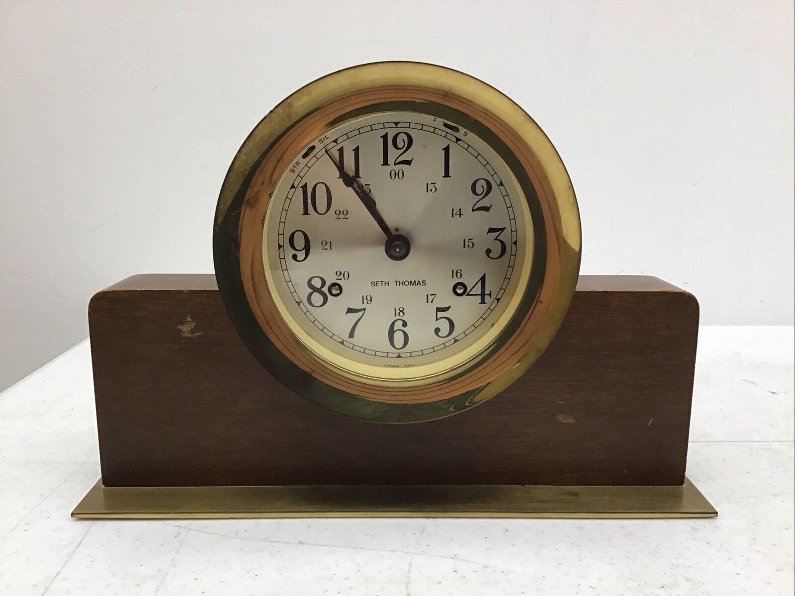 Seth Thomas Brass Ship Clock In Wood Stand Corsair E537-000 Untested