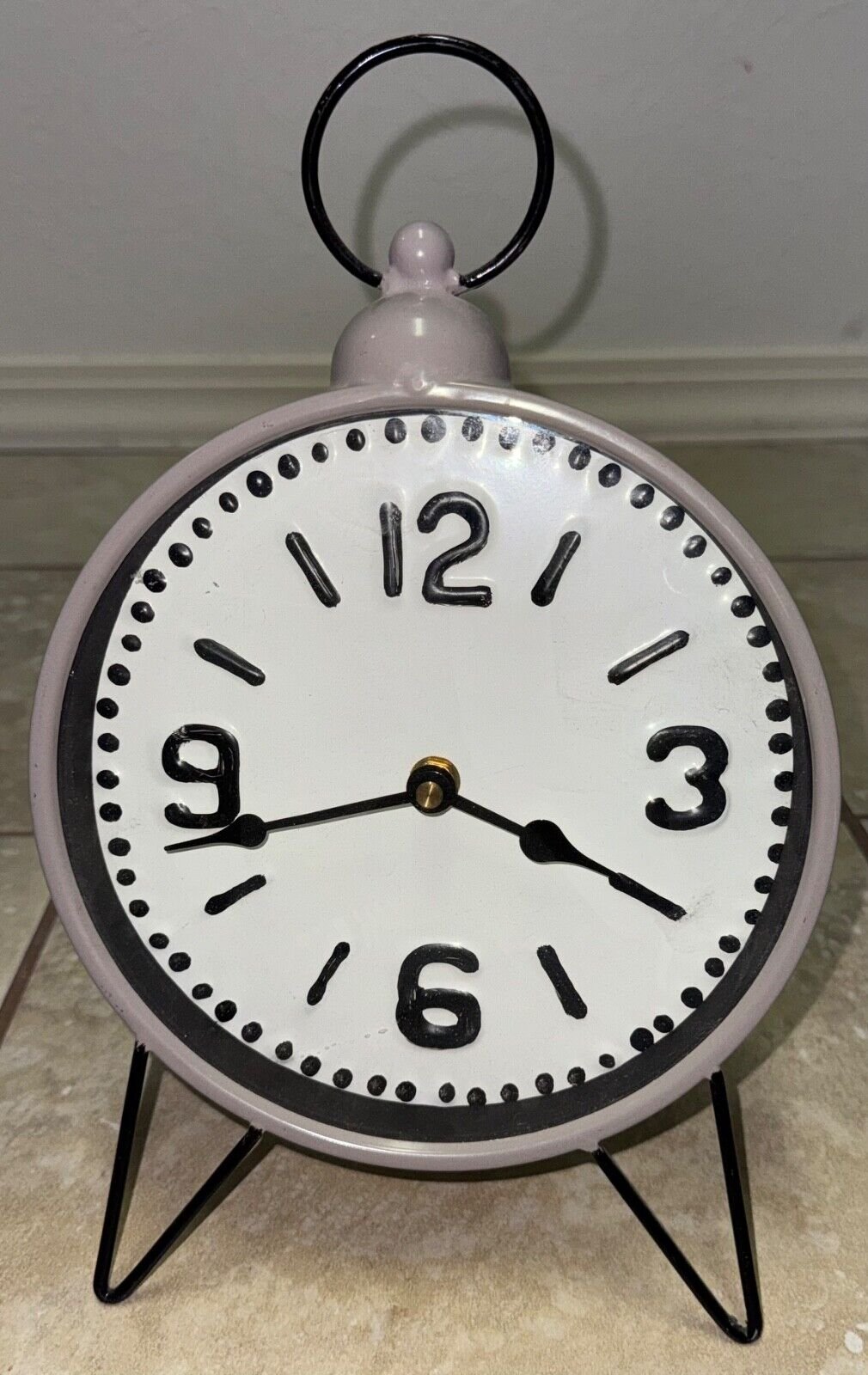 Small 7.5” Round Table Clock, Decorative Shelf Desk Top Clock Rustic Beige