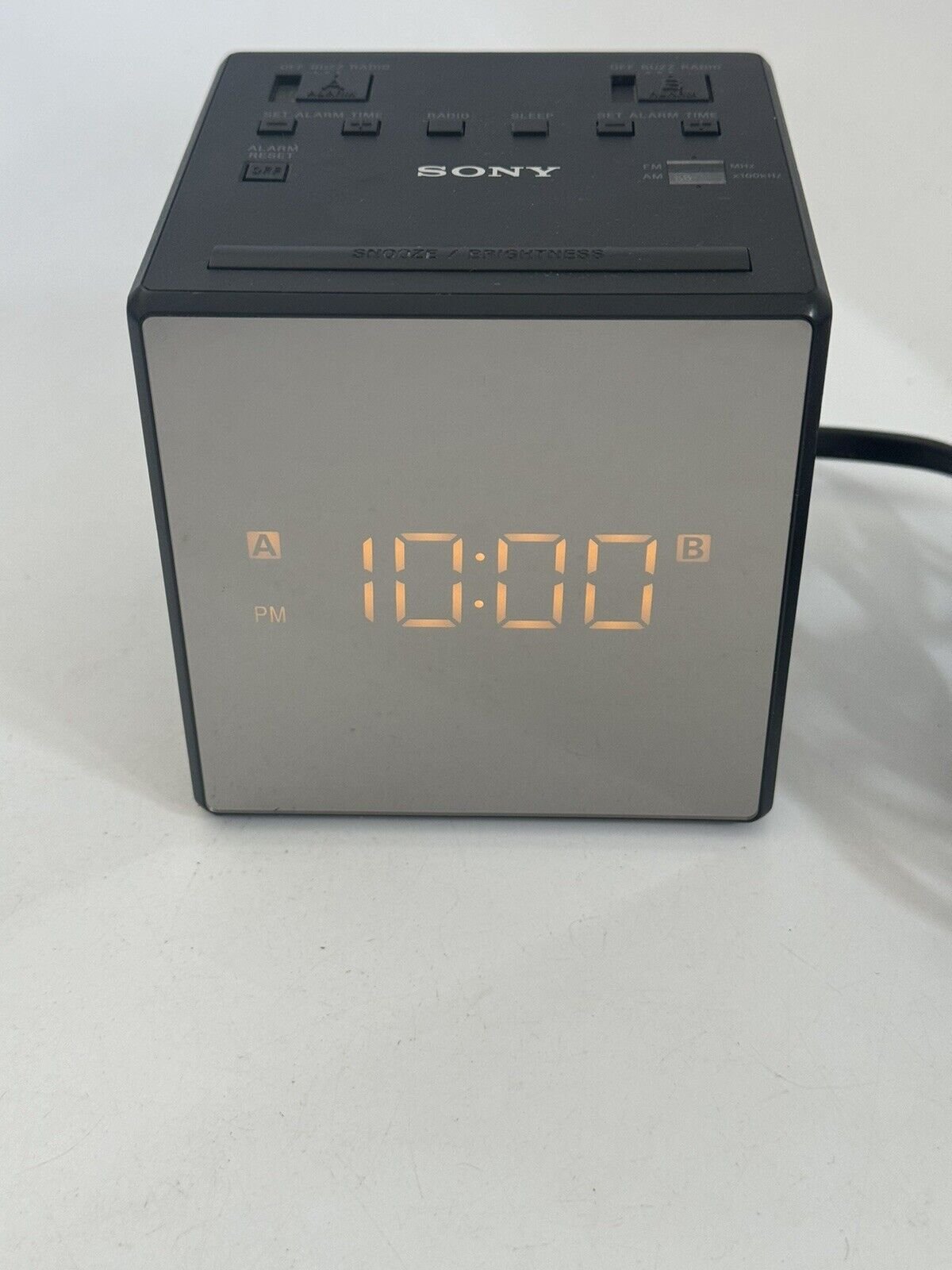 Sony ICF-C1T AM/FM Alarm Clock Radio with Mirrored Face Black Cube Dual Clean