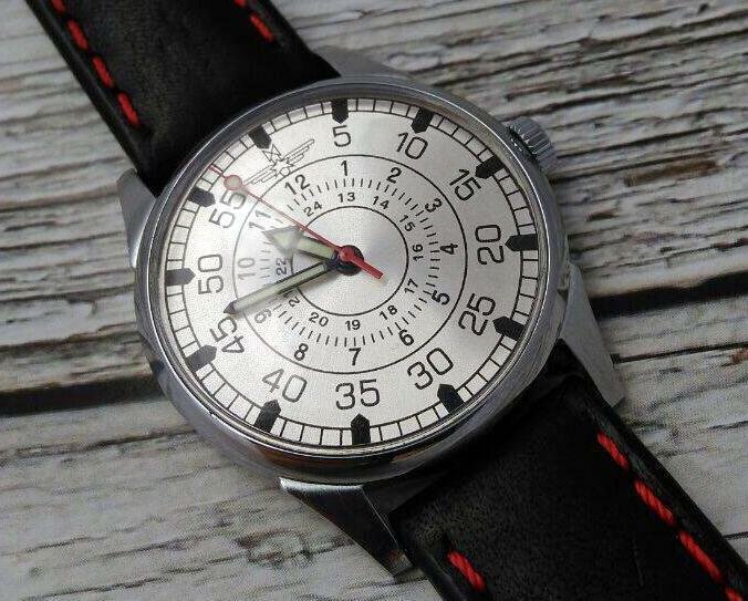 Soviet USSR Russian watch Military Mehcnaical Commander VOSTOK WOSTOK