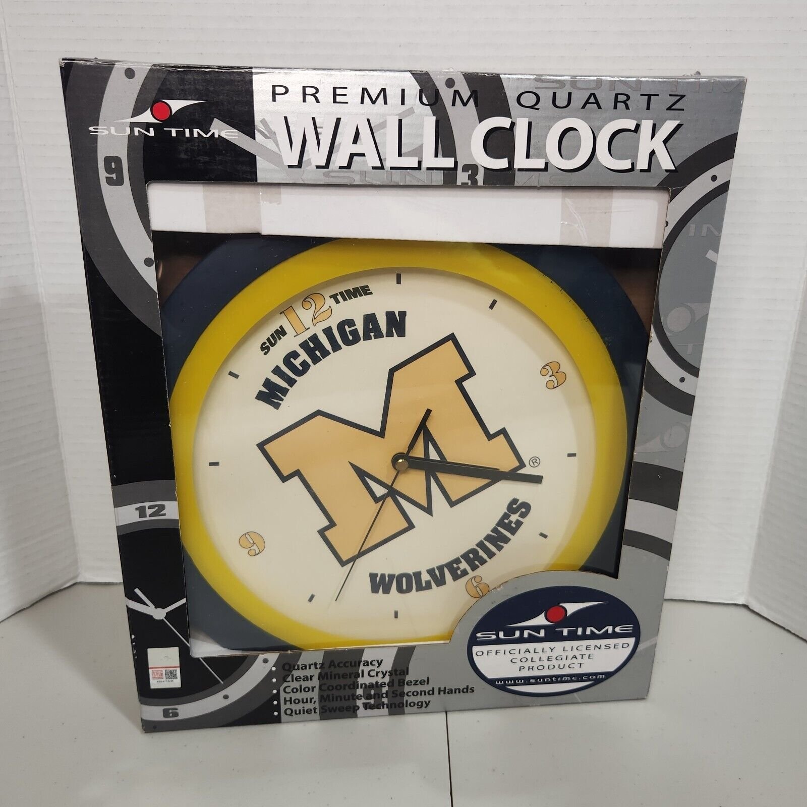 Sun Time Premium Quartz Michigan Wolverines Football NCAA Wall Clock NIB