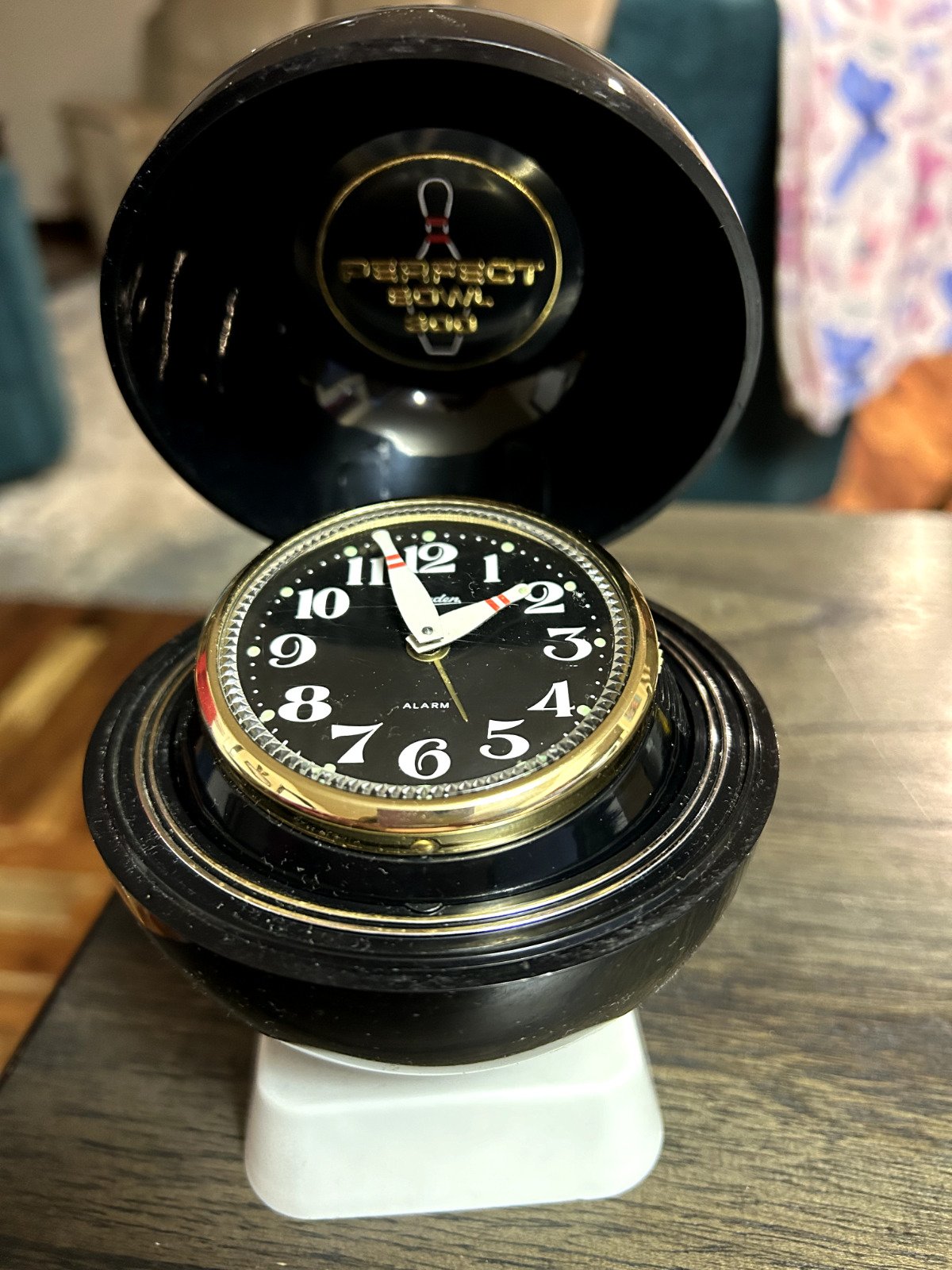 Unique Linden Bowling ball table alarm clock Vintage Runs Excellent condition