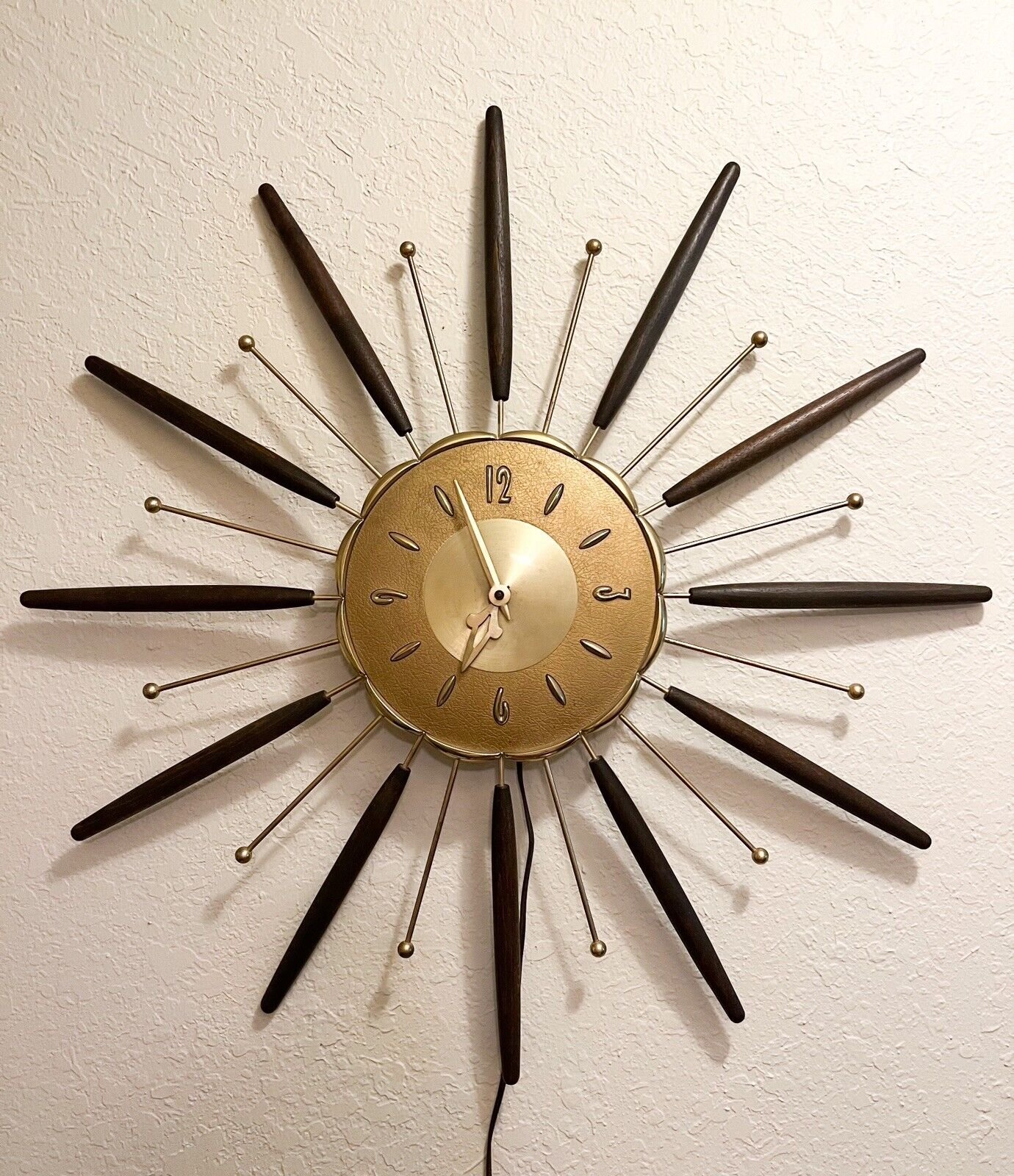 Vintage 1963 MCM ROBERT SHAW Atomic Starburst Working Electric Wall Clock