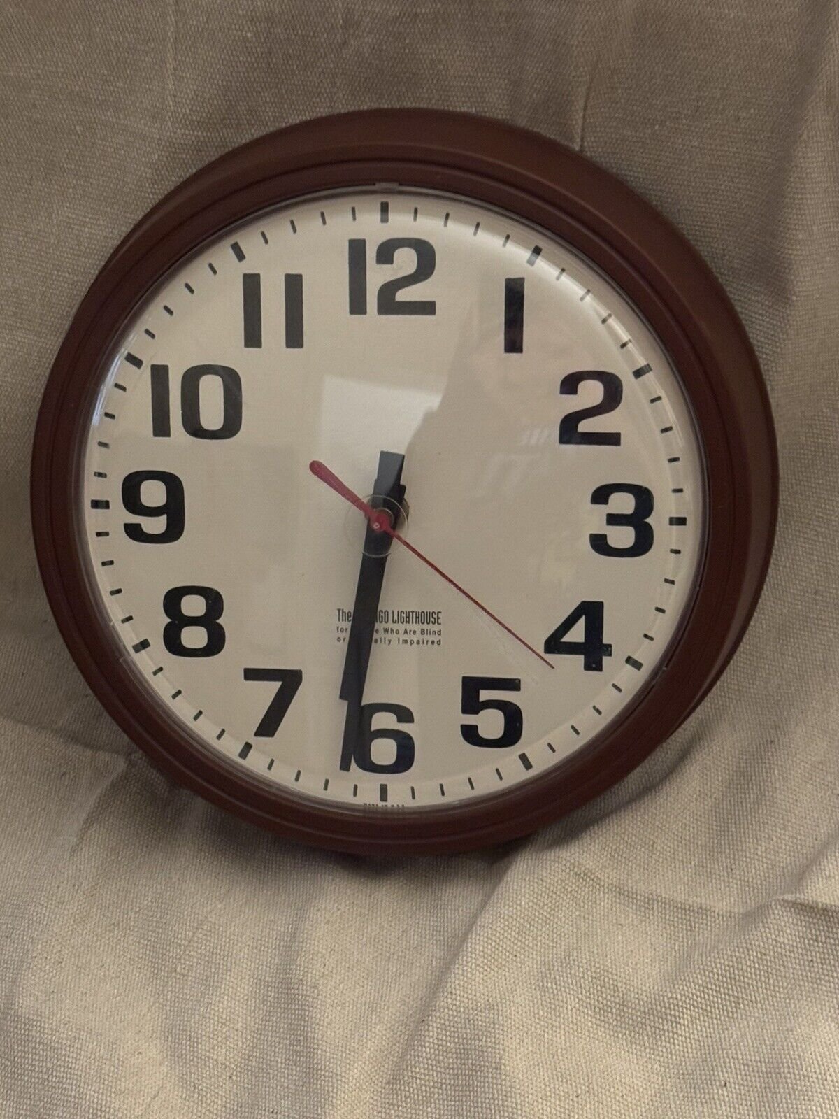 Vintage 1994 Chicago Lighthouse For The Blind Model 8 Wall Clock Brown WORKS 10”