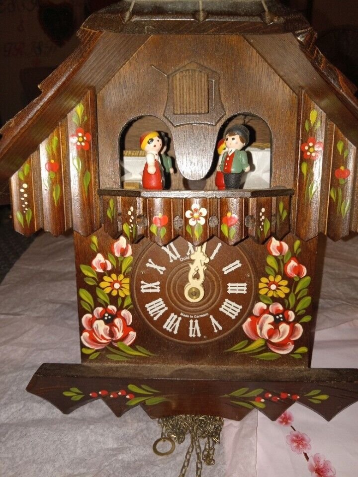 Vintage 1996 Schneider Cuckoo Clock German Brown Painted Flowers Chime