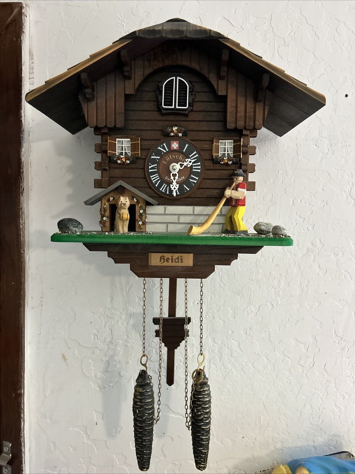 Vintage beidi lotscher farm house dog swiss cuckoo clock