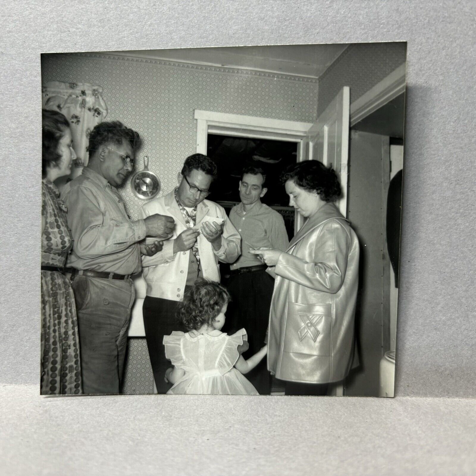 Vintage Found Photo Family Viewing Pictures Retro Clock Wall Paper 1950-60s