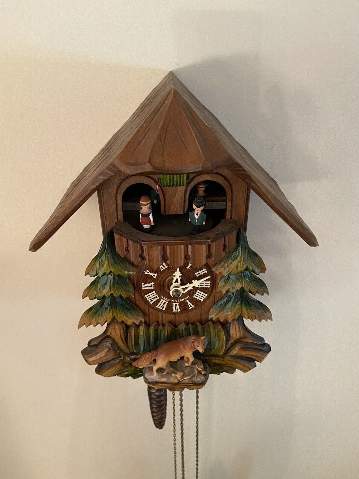 Vintage German Cuckoo Clock. Der Fröhliche Wanderer” (Fox). Works Beautifully.