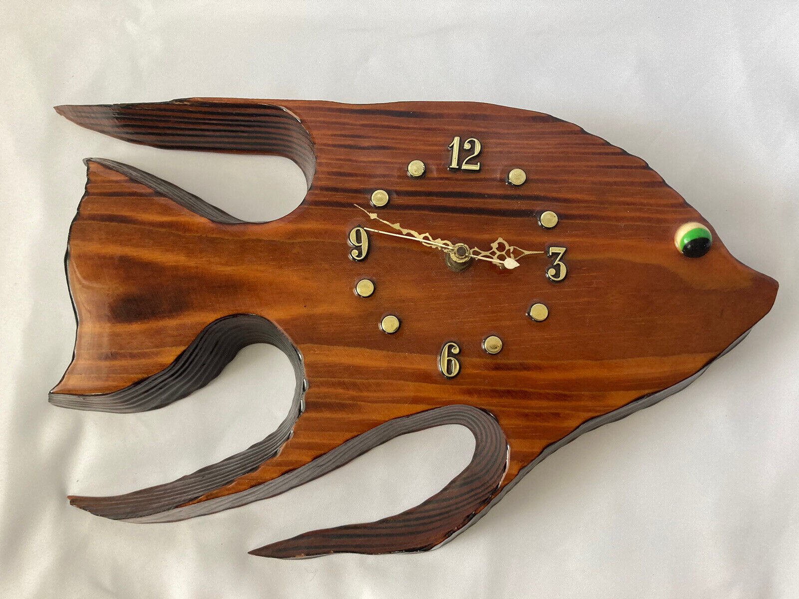 Vintage Handcrafted Cedar Lacquered Wall Clock 197Os Cabin