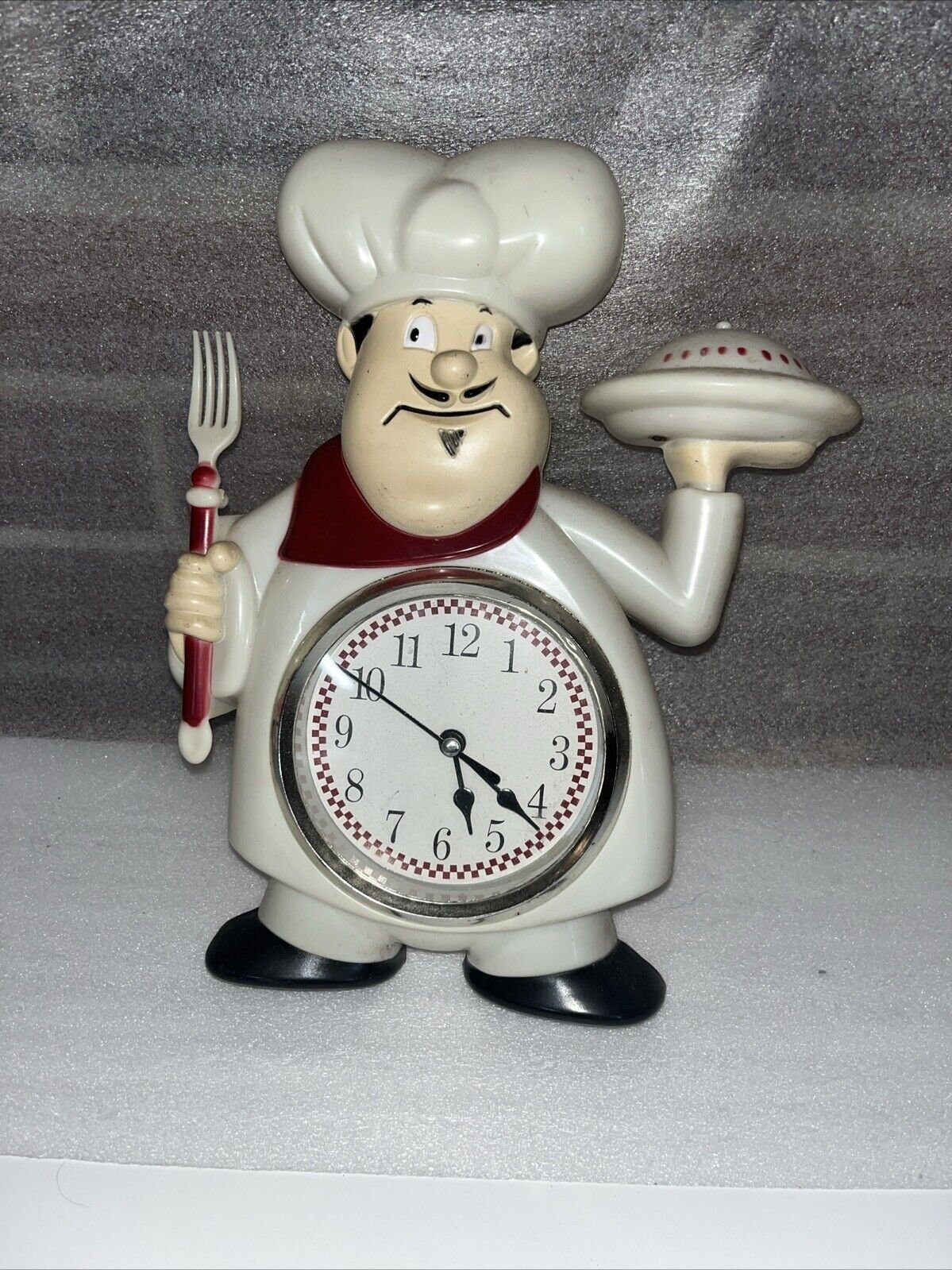Vintage Italian Chef Kitchen Wall Clock 11" Tall Battery Operated Retro Works