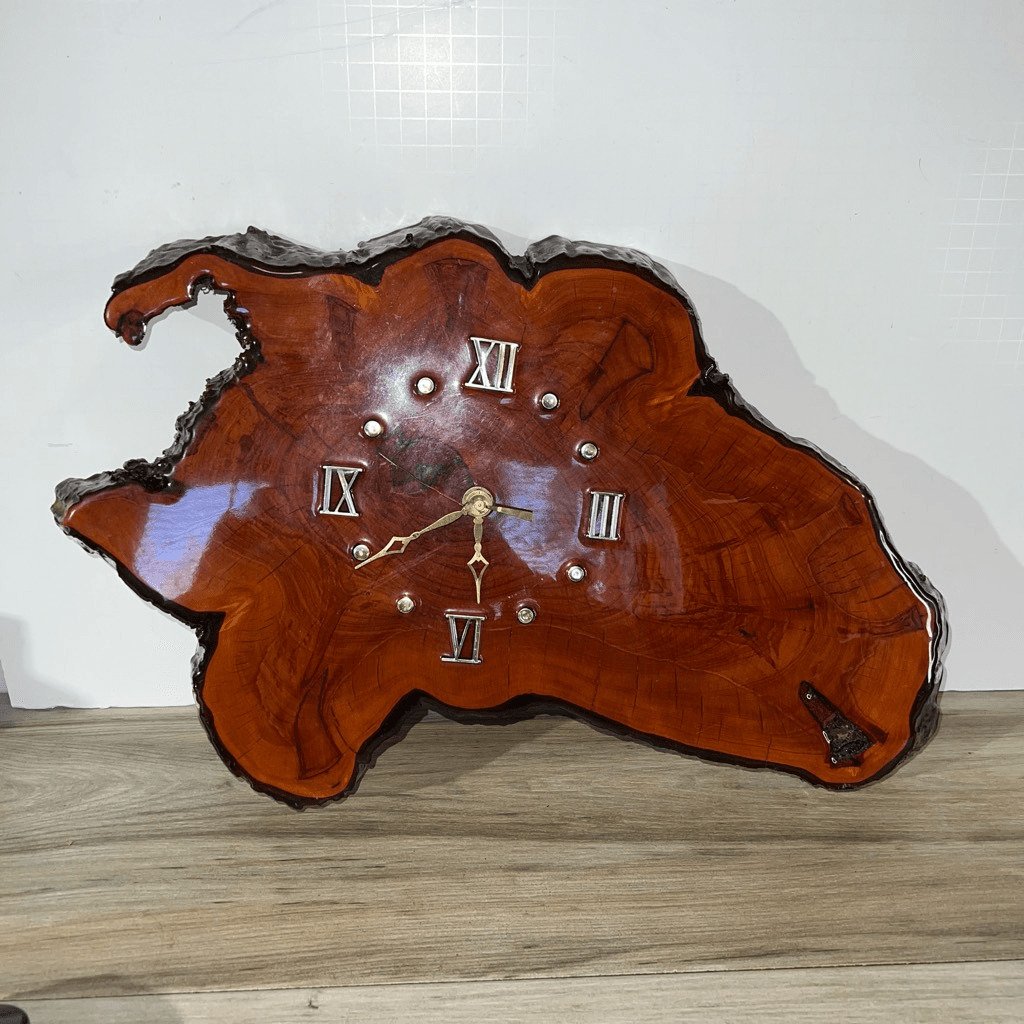 Vintage Large 19” Lacquered Wood Slab Tree Stump Clock Live Edge Cabin Gold