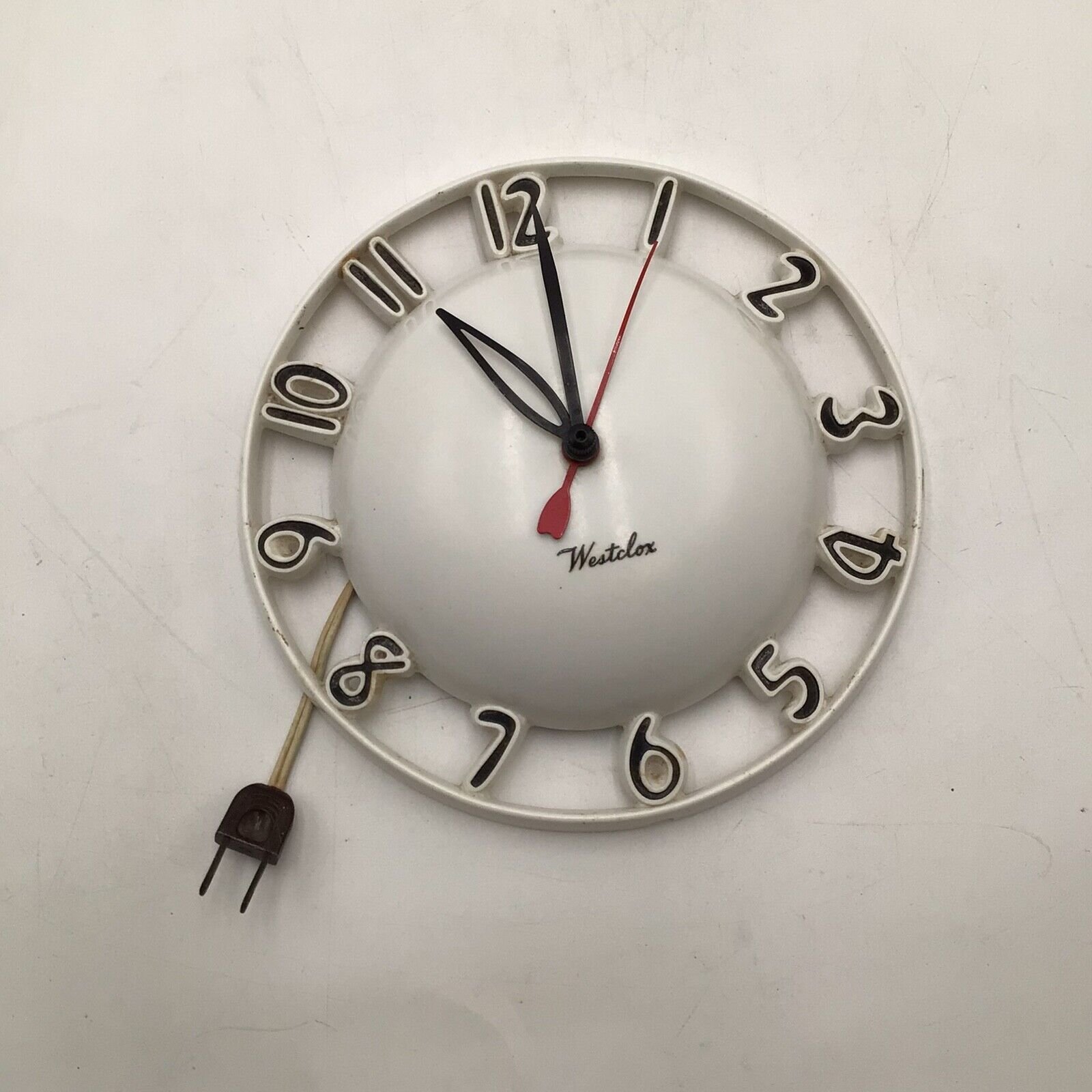 Vintage Mid Century Westclox Atomic Melody Dome Orb Wall Moon Clock