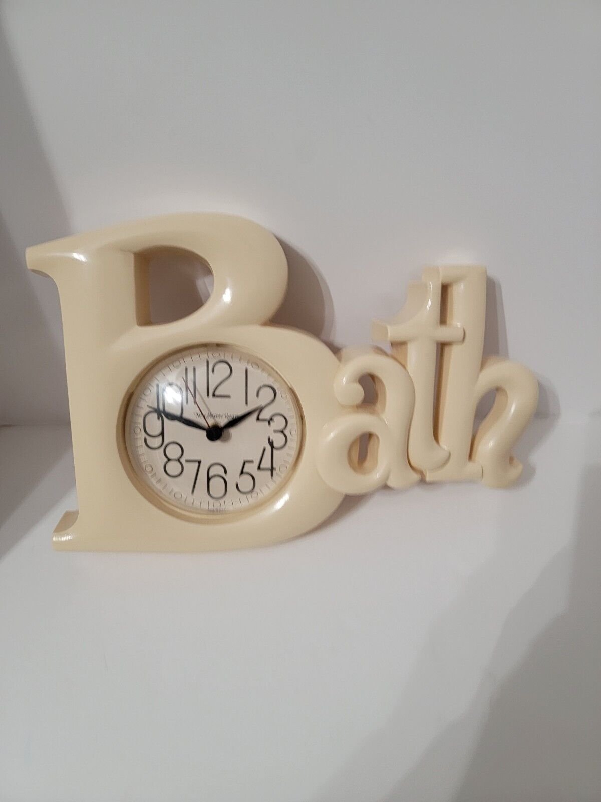 Vintage New Haven Quartz Burwood Crew BATH wall Clock 3d Mcm