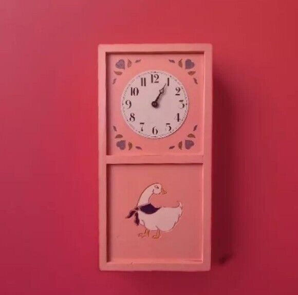 VINTAGE PINK WOODEN WALL CLOCK GOOSE DUCK FRENCH COUNTRY COTTAGE CHIC