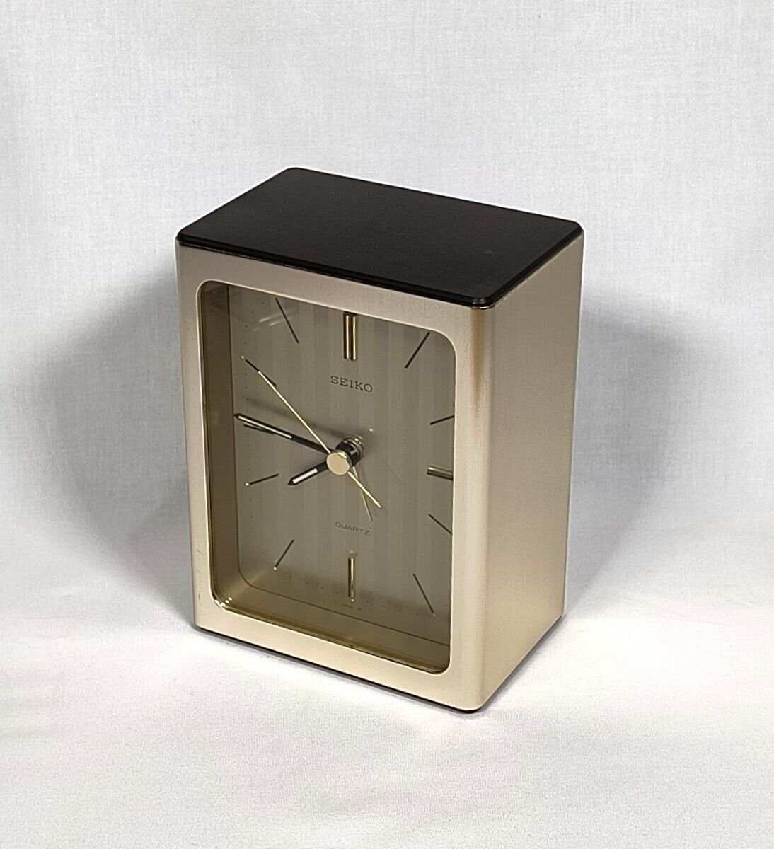 Vintage Seiko Quartz Alarm Desk Bed Clock Gold Toned Brushed Steel Nickel OP111G