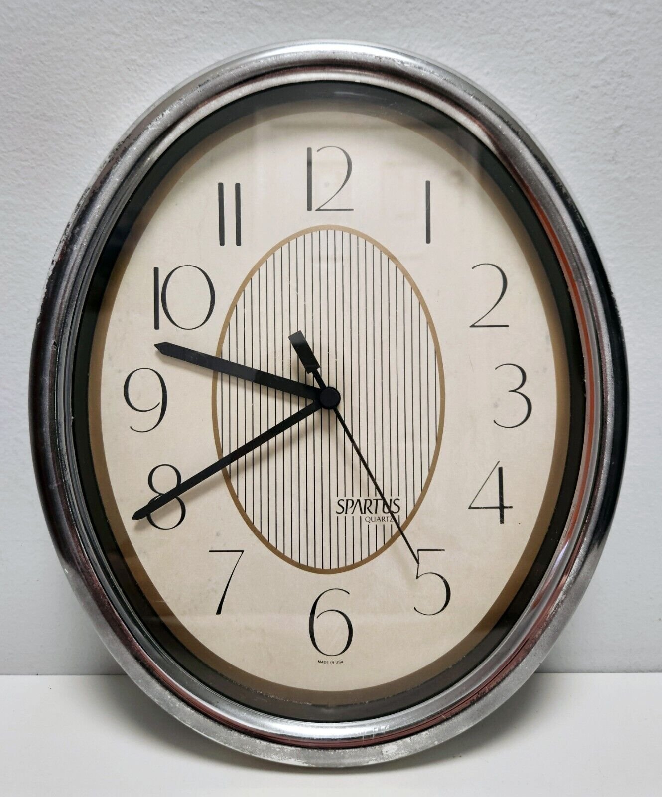 Vintage Spartus Quartz Battery Operated Wall Clock- Made In USA- Works