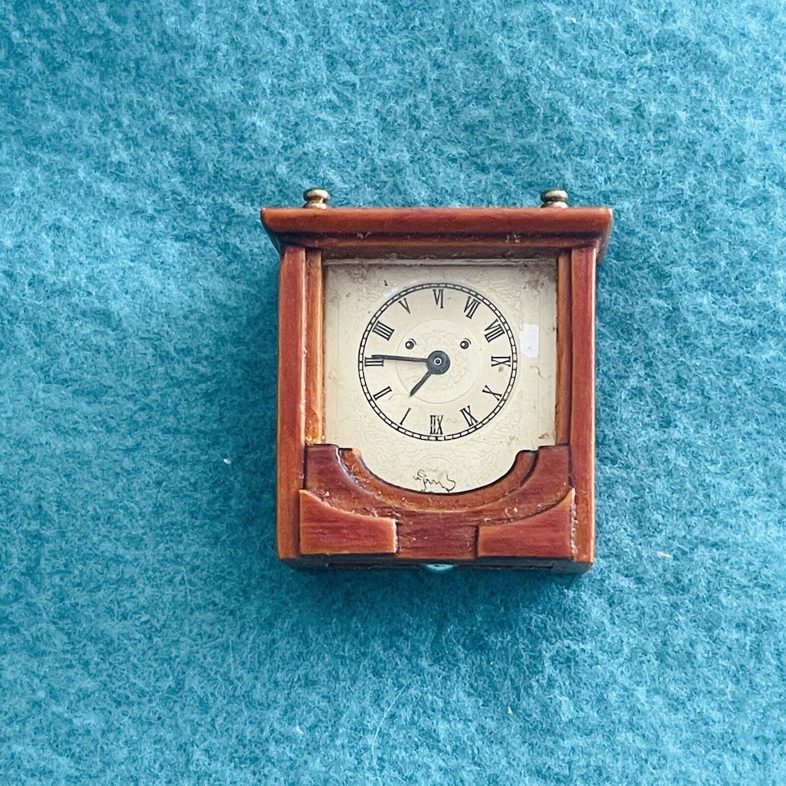 Vintage Wood Miniature Dollhouse Mantle Clock READ