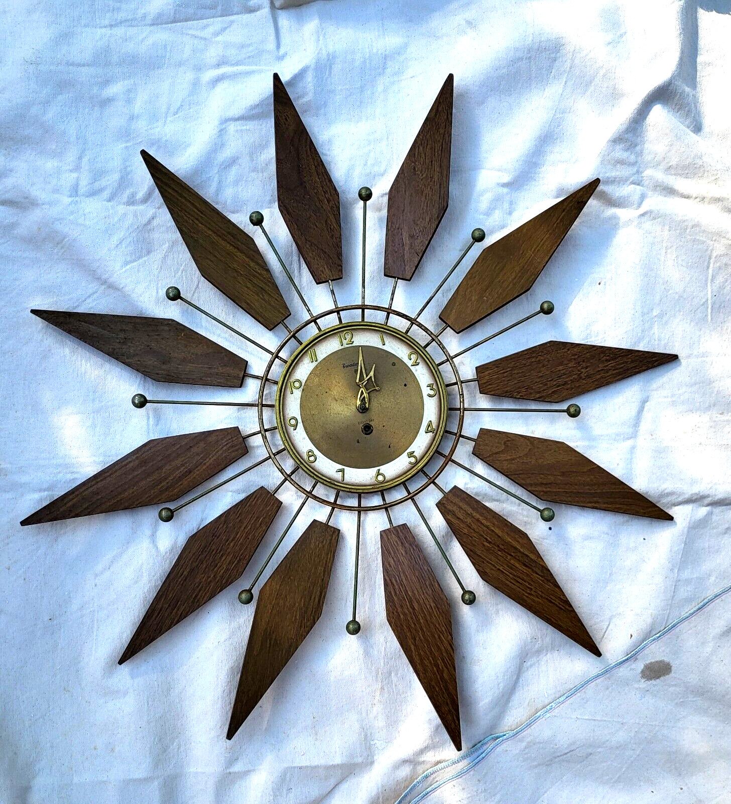 VTG Large Broadway MCM Atomic Starburst Sunburst Teak Wood Ray Danish Wall Clock
