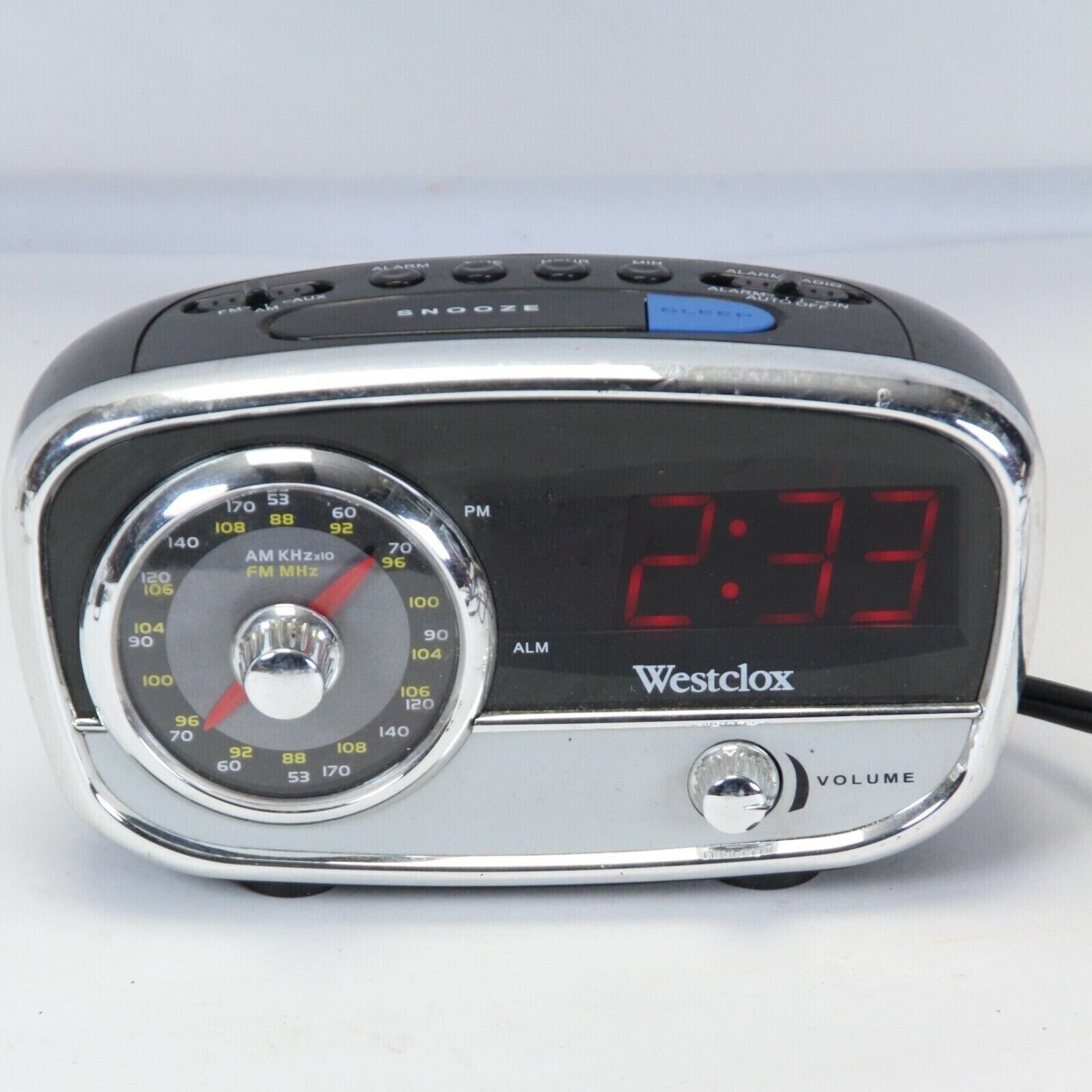 Westclox Retro Style Alarm Clock w/ Radio/Aux Model 80193 Tested Works