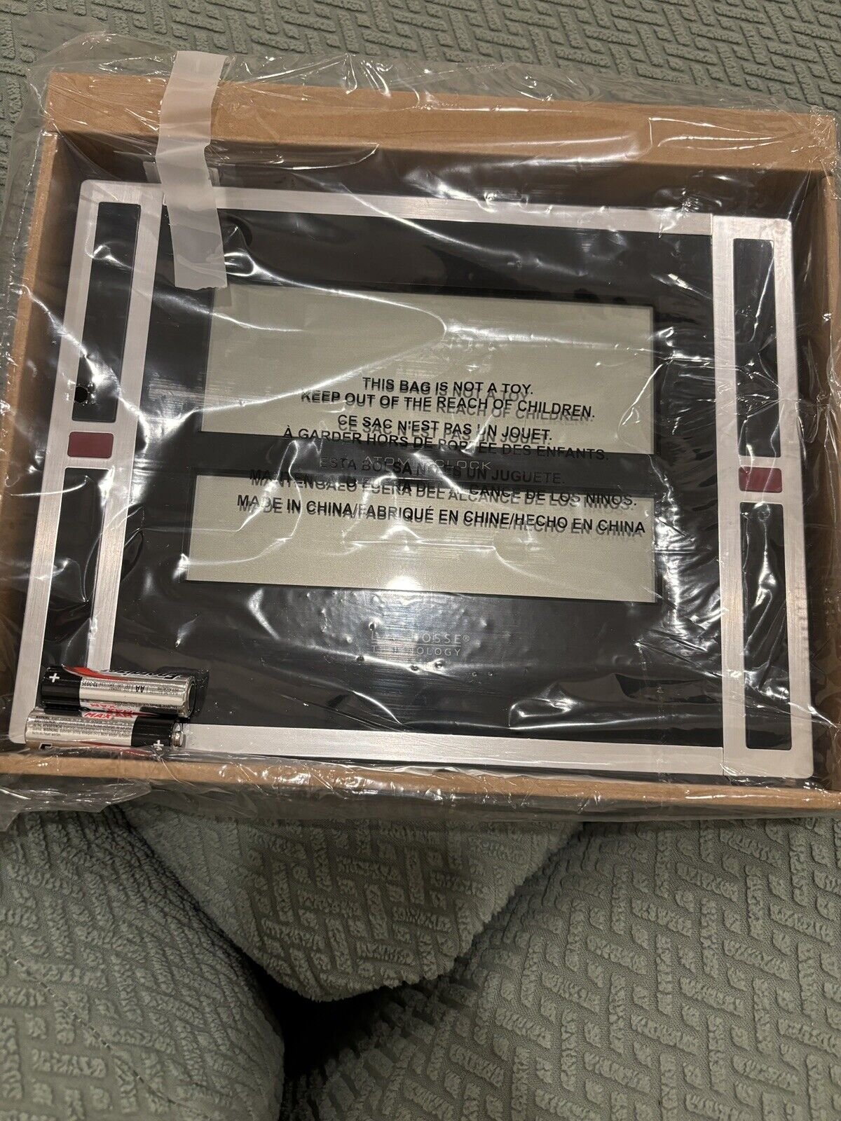 Digital Atomic Wall/Desk Alarm Clock Large Display With Temperature & Humidity