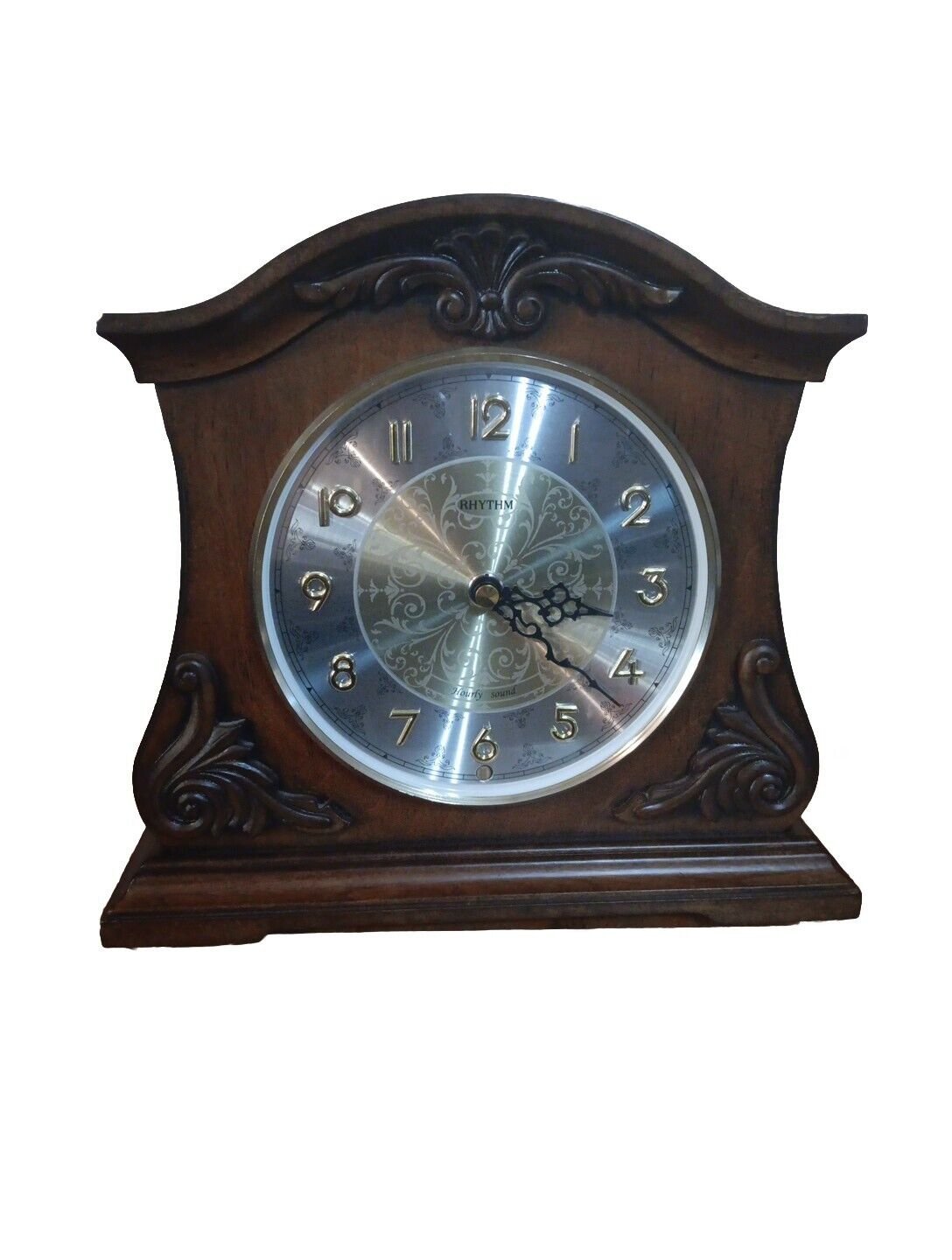 Small World Rythm Versailles Sound Quartz Hourly Clock